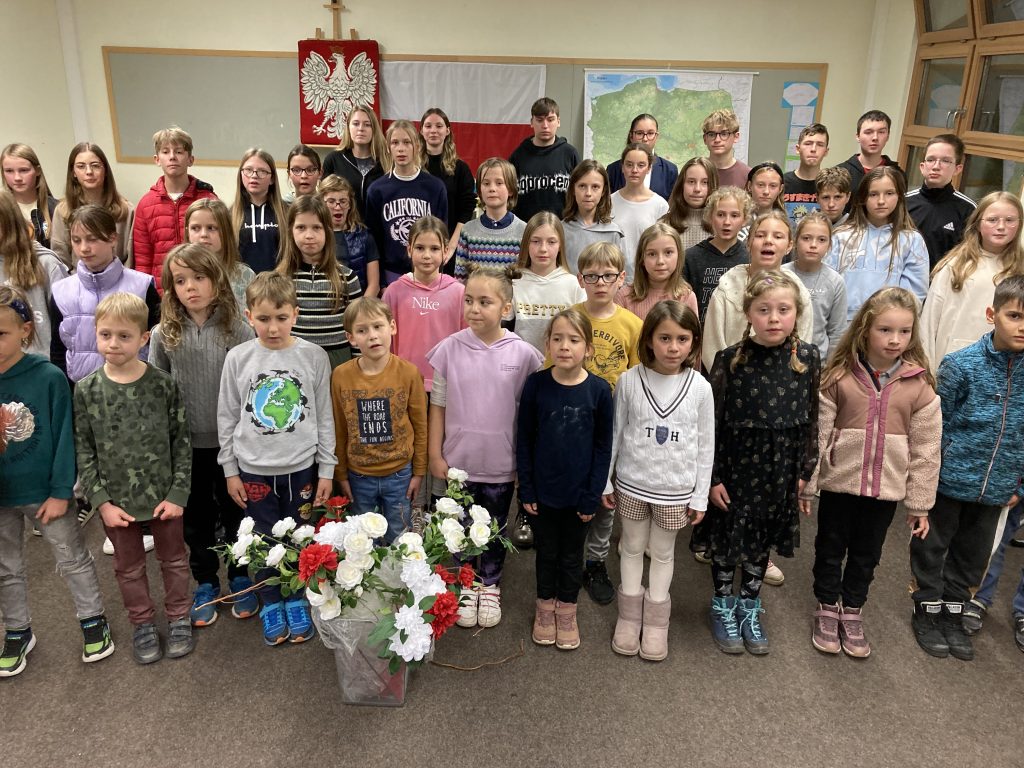 Szkoła Polska w Berlinie w akcji MEiN „Szkoła do hymnu”