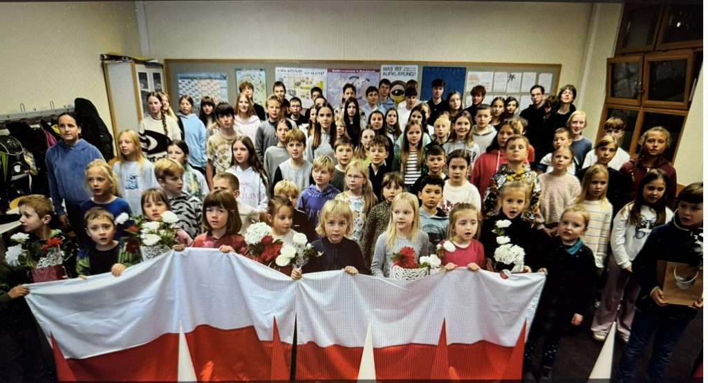 „Szkoła do hymnu” – wspólne świętowanie Niepodległości